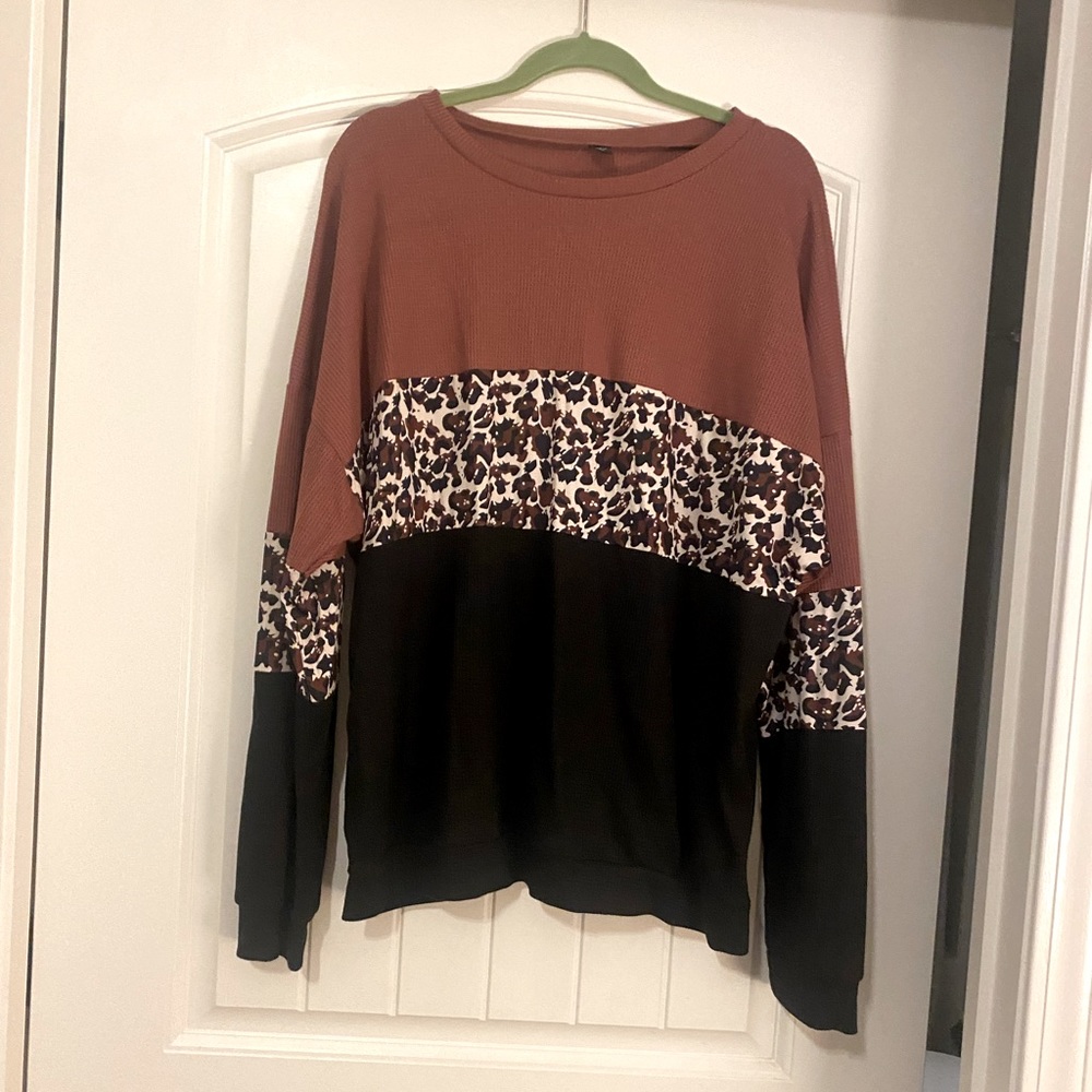 Shein Curve Size 3X (18) Pink, Black, & Cheetah Shirt EUC